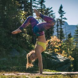 Lauren Rudick Handstand